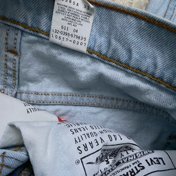 Vintage Levi’s 521 Light Blue Jeans - Picture 4 of 7